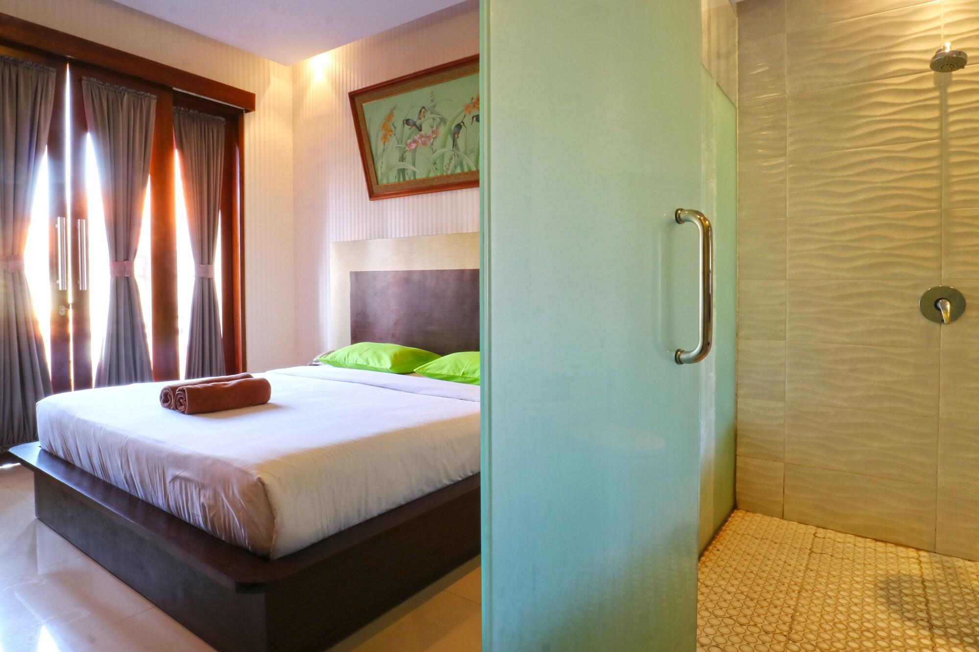 D'Astri Guesthouse Sanur Redpartner Denpasar  Exterior photo